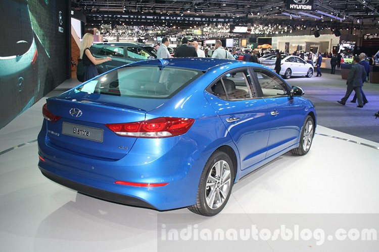 Hyundai ra mat Elantra 2016 